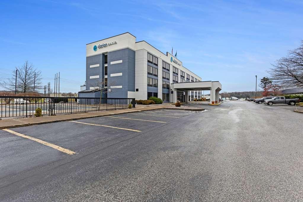 Готель Clarion Pointe Near Erie Casino Екстер'єр фото